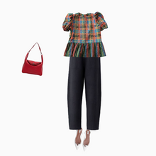 โหลดรูปภาพลงในเครื่องมือใช้ดูของ Gallery PLAID PUFF SLEEVE TOPS