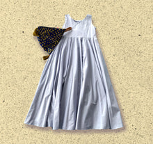 โหลดรูปภาพลงในเครื่องมือใช้ดูของ Gallery 【受注販売商品】2WAY LONG DRESS