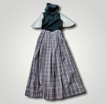 Load image into Gallery viewer, RED x BLACK PLAID SKIRT