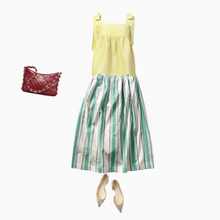โหลดรูปภาพลงในเครื่องมือใช้ดูของ Gallery MINT SODA FLOAT SKIRT

